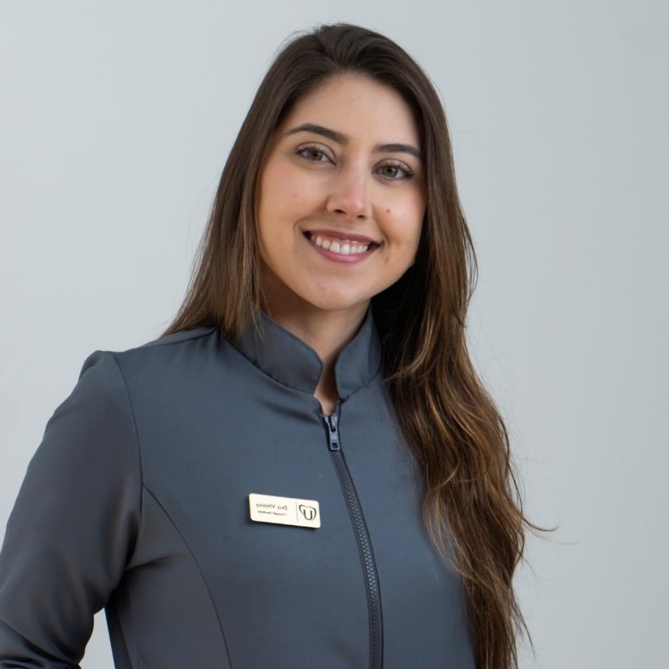 Dra. Vitória Almeida